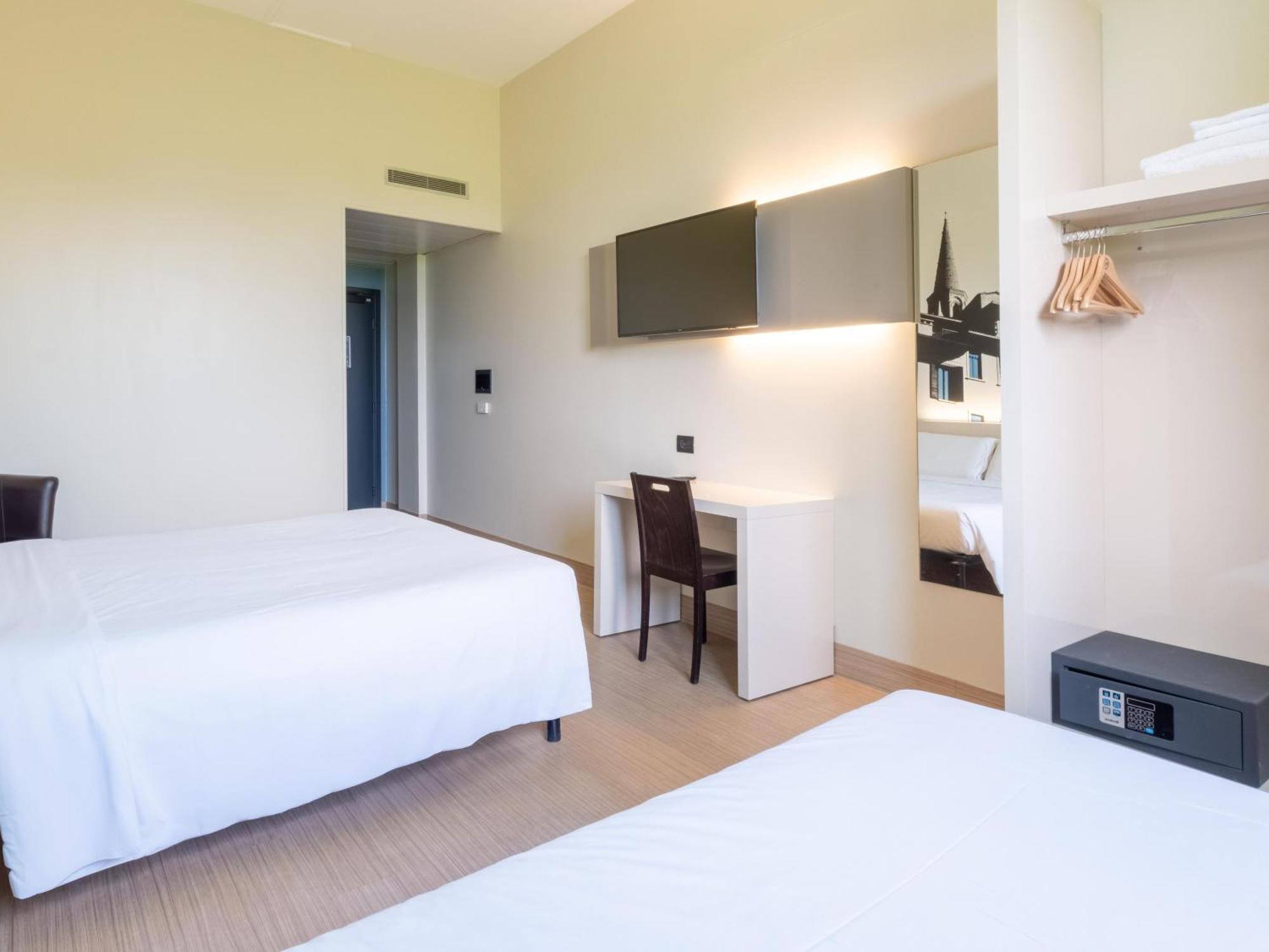 B&B Hotel Mantova San Giorgio di Mantova Buitenkant foto